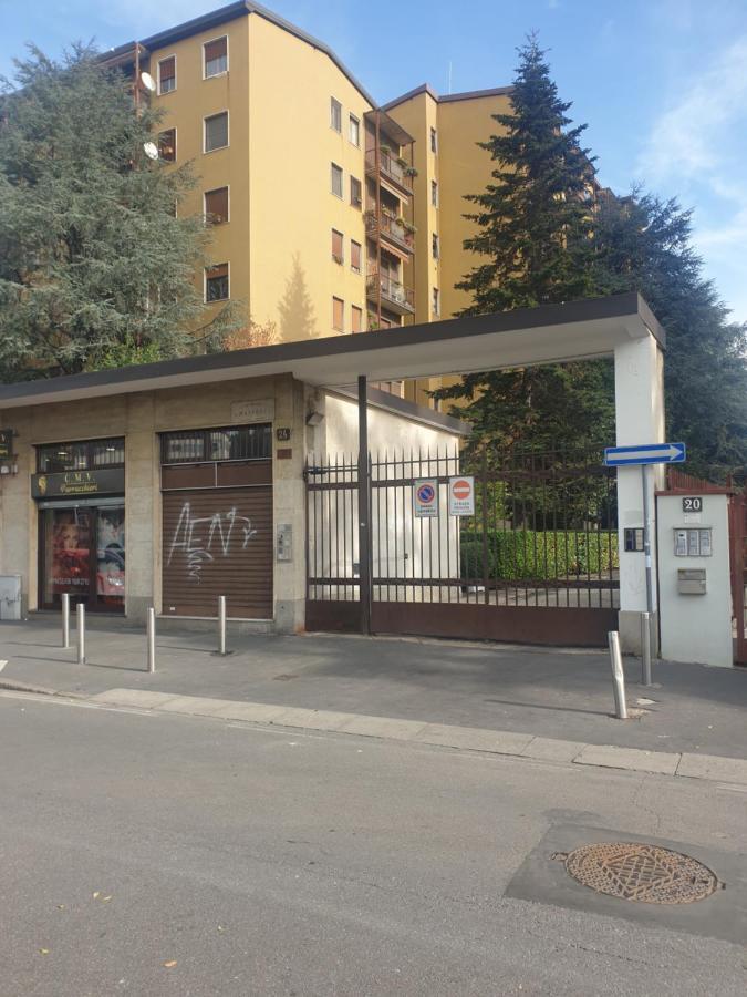 מילאנו Maffucci 24 Bilocale Molto Spazioso E Moderno מראה חיצוני תמונה